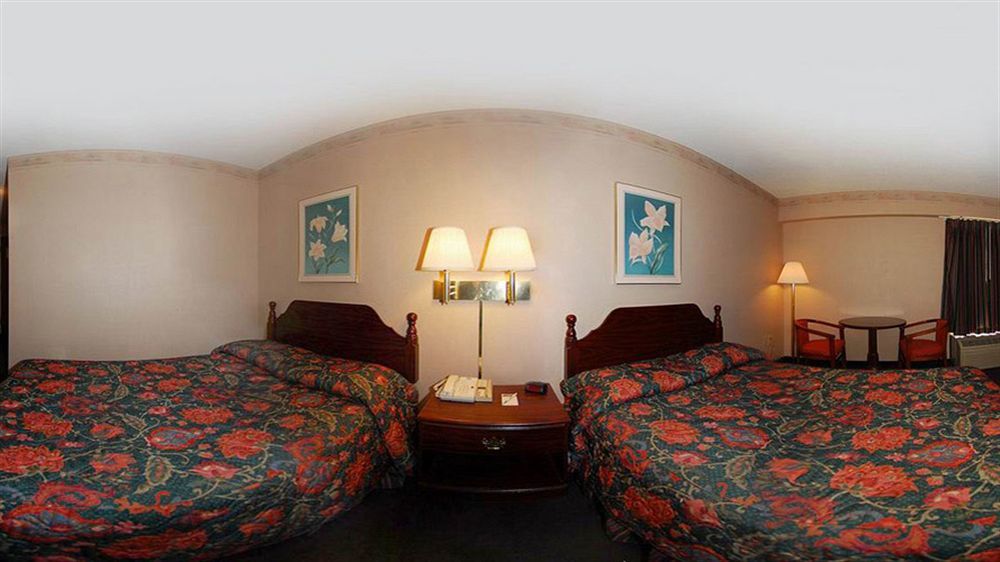 Howard Johnson By Wyndham Spartanburg Expo Center Extérieur photo